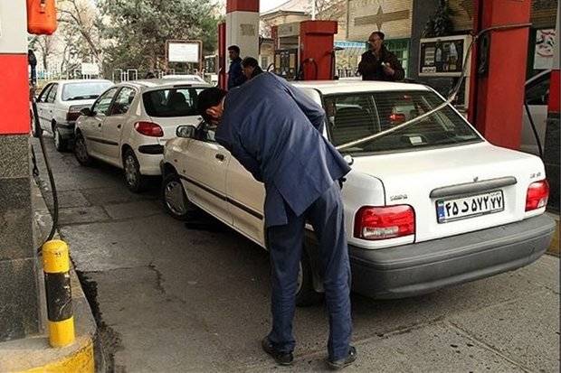 بخار شدن میلیاردها تومان بنزین در جایگاههای سوخت