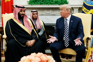 ترامپ دم رفتنی هم دست بردار دوشیدن اعراب نیست!/ فروش ۵۰۰ میلیون دلار سلاح به عربستان