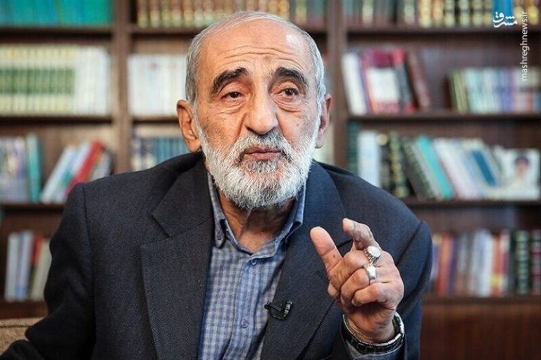 حسین شریعتمداری مهمان برنامه «بدون توقف» شد