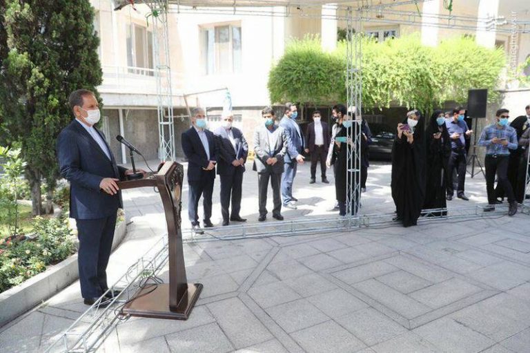 ببخشید که حواسشان نبود فقط از نیاوران میشه رفت پاستور!