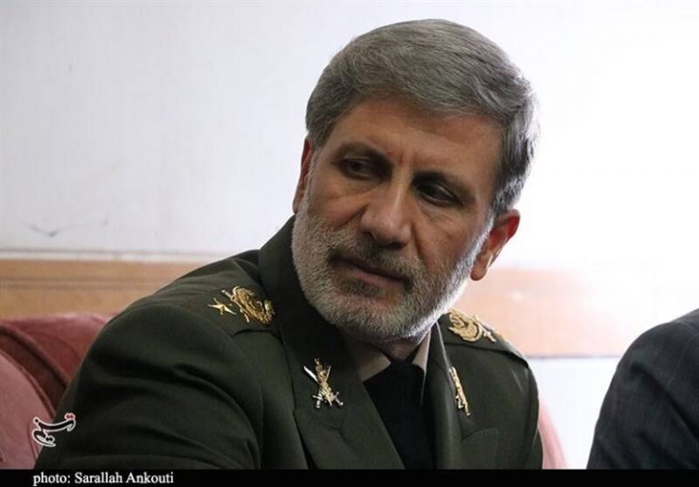 امیر حاتمی: قراردادهایی برای صادرات تسلیحات منعقد کردهایم