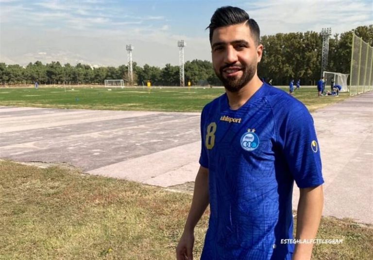 استوری بازیکن خاطی استقلال درمورد اتفاقات اخیر