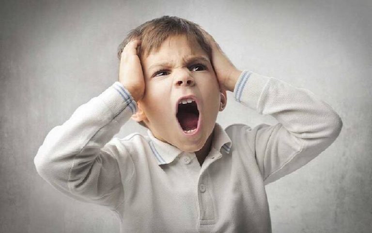 آیا باید بچهها را وادار به عذرخواهی کرد؟