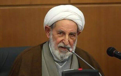 نگاهی به حیات علمی و انقلابی آیتالله یزدی+عکس