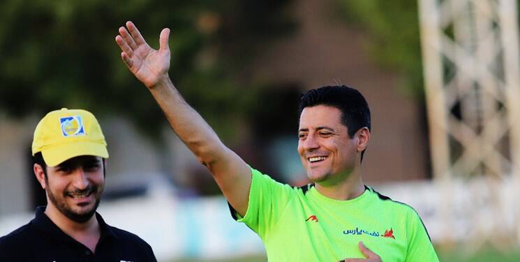 فغانی: سخندان با نامهربانی کنار گذاشته شد