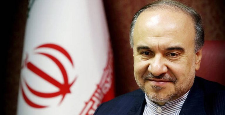 حضور وزیر ورزش و جوانان در اردوی تیم فوتبال پرسپولیس