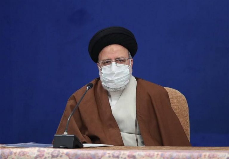 سفر آیتالله رئیسی به قم با هماهنگی ستاد ملی مبارزه با کرونا صورت گرفت
