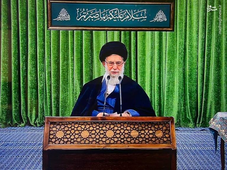 عکس/ سخنرانی رهبر انقلاب به مناسبت ولادت حضرت زینب(س)