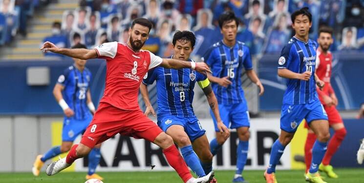 مربیان پرسپولیس پس از گل دوم اولسان نظاره گر شدند