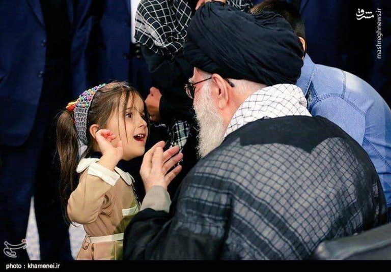 ماجرای درخواست یک کودک از رهبر انقلاب +عکس