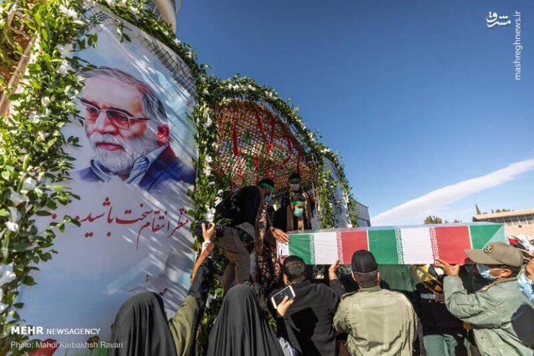 عکس/ استقبال از پیکر ۷ شهید گمنام در کرمان