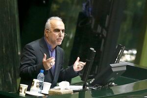 فیلم/ وزیر اقتصاد: واگذاری هفتتپه قانونی بوده است!