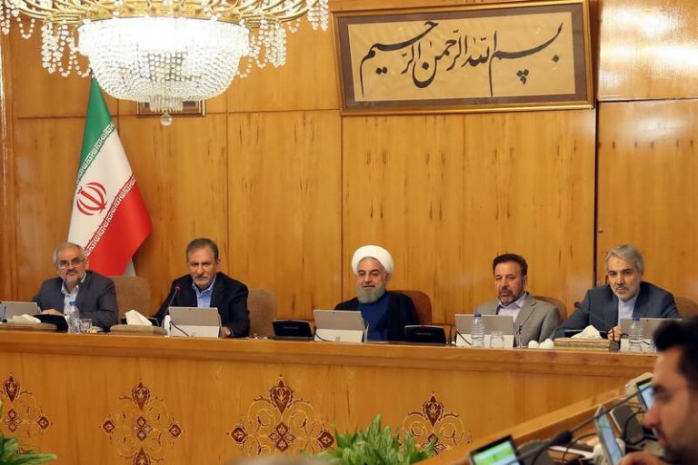 پنج دادخواست اقتصادی درباره سوءمدیریت روحانی