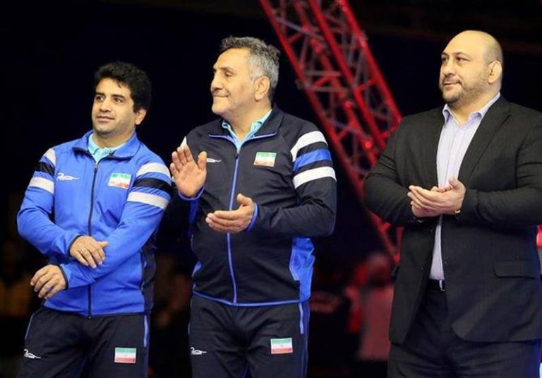 یاری: میخواستم لباس استقلال را آتش بزنم