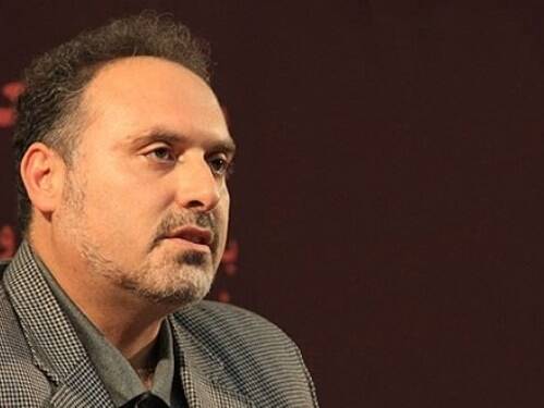 این ماه نخشب است که در تب نشسته است