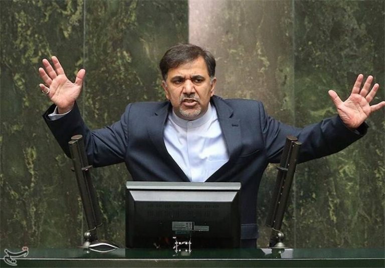 “گرانی” نتیجه تفکر آخوندی است نه اقتصاد مقاومتی/ امام خمینی(ره) پای سخنرانی چه کسی مینشست؟