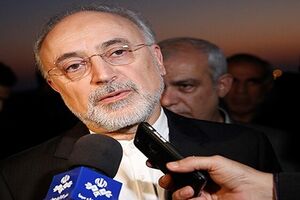 انرژی صلح آمیز هستهای قابل چشمپوشی نیست/ تا رسیدن به قله فاصله داریم