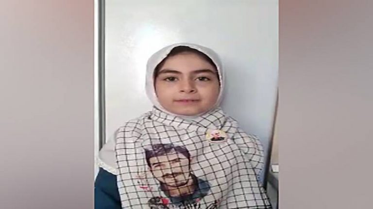 فیلم/دکلمه زیبای یک دختر برای رهبر انقلاب