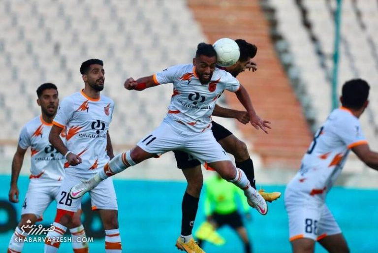 پرسپولیس و مس رفسنجان با تساوی به رختکن رفتند