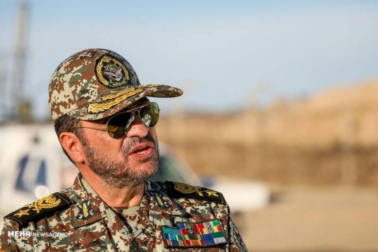 انقلاب مقتدر خواهد ماند/ دشمنان از مقابله با ایران فروگذار نکردند