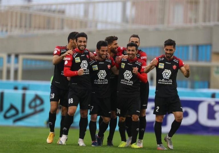 شکست سنگین گل گهر مقابل پرسپولیس/ شاگردان یحیی قهرمان نیم فصل شدند