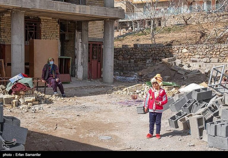 آغاز بازسازی مناطق زلزلهزده سیسخت