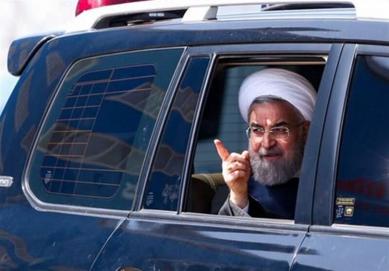 ترکان: روحانی کمی رفتارهای اعلیحضرتی دارد