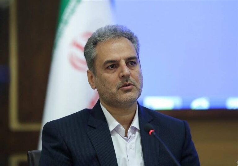 فیلم/ وزیر کشاورزی: با مرغداران متخلف برخورد میشود