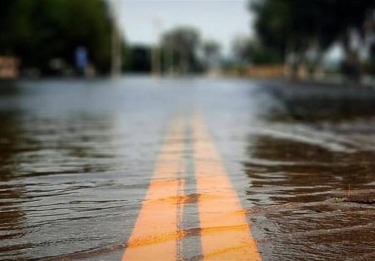 آخر هفته در کدام جادهها برف و باران میبارد؟
