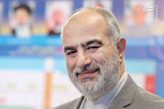 کلاس «آمریکاشناسی» برای حسامالدین آشنا/ معمار تحریمها در دولت بایدن و رسوایی بزککنندگان آمریکا