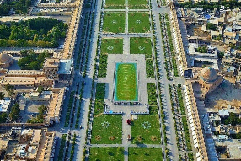 تصویر هوایی زیبا از میدان نقش جهان