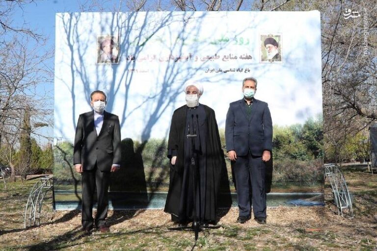 عکس/ رئیس جمهور در مراسم روز درختکاری