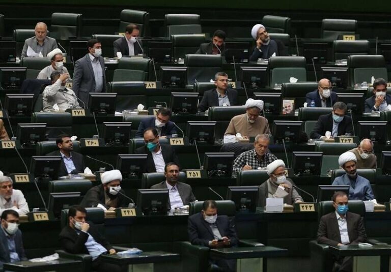 شکایت از«»روحانی» برای استنکاف از ابلاغ قوانین