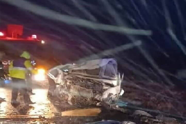 عکس/ واژگونی اتوبوس در جاده کرج-چالوس