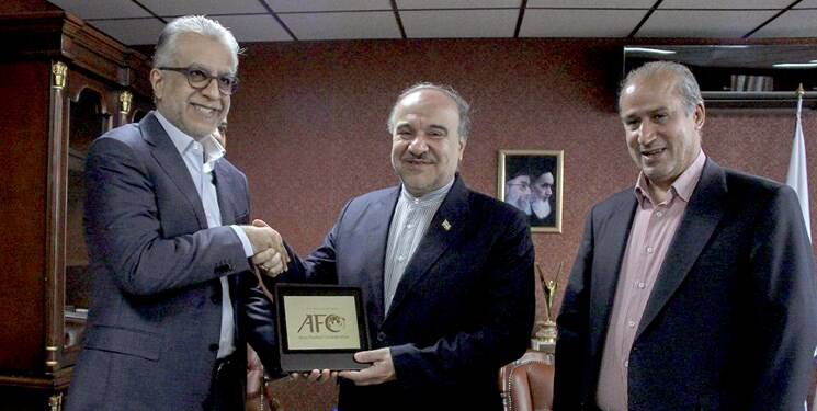 کسی که زبان بلد نیست چطور میخواهد با AFC لابی کند؟