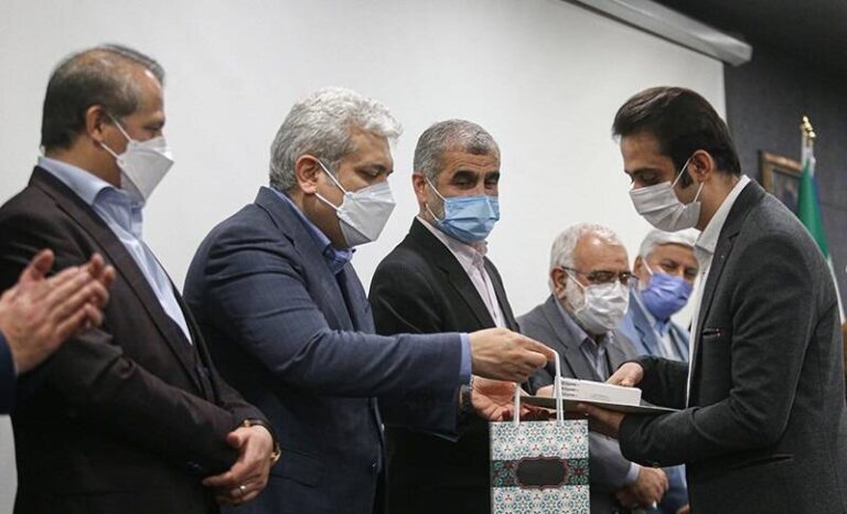 عکس/ تجلیل از نخبگان و استعدادهای برتر