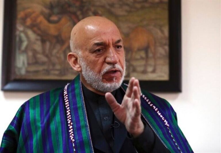 کرزی: دولت انتقالی زمینه ادغام طالبان را فراهم میکند