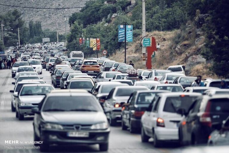 ترافیک در جاده چالوس سنگین است
