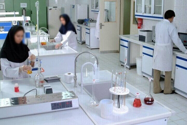 کارکنان بخشهای پاراکلینیکی برای واکسن کرونا ثبتنام کنند