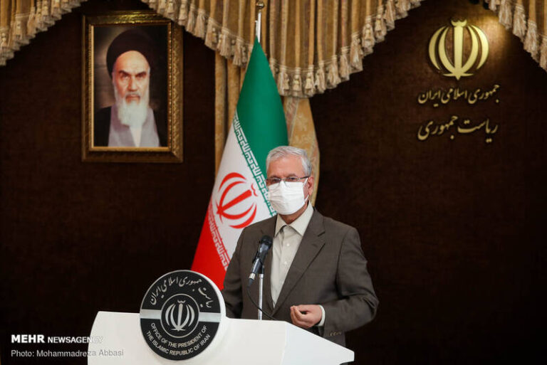 سند ایران و چین حاوی هیچ تعهدی نیست/ بازار را متعادل میکنیم