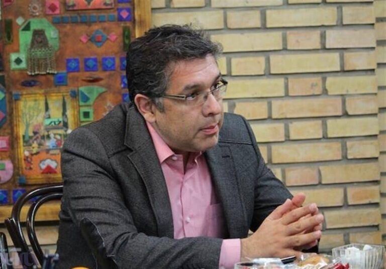 کدام کشور سهم بسیاری از خود را به چین فروخته است؟
