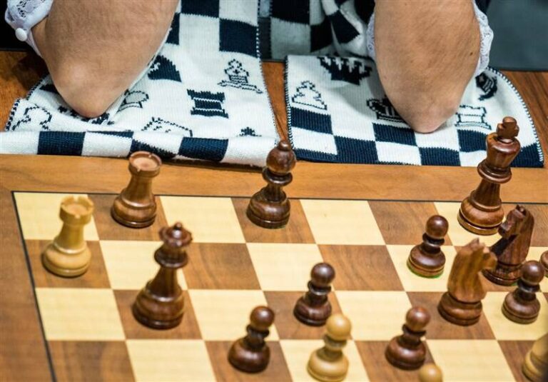 مربی شطرنجی که با شیعه شدن خوشبختی را یافت