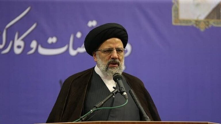 تأکیدات مسولان بهداشت و درمان خیلی جدی گرفته شود/ هر کس در صیانت از جان مردم قصور کند، باید پاسخگو…