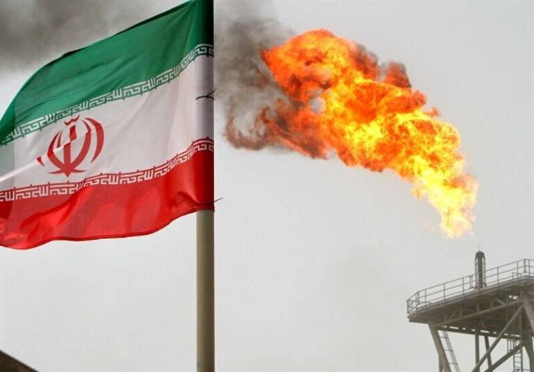 افزایش ۲۱۰ هزار بشکه ای تولید روزانه نفت ایران