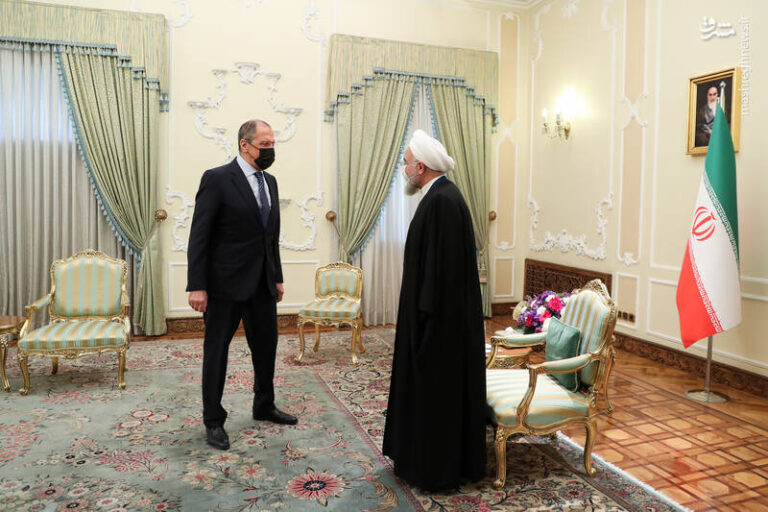 عکس/ دیدار وزیر خارجه روسیه با روحانی