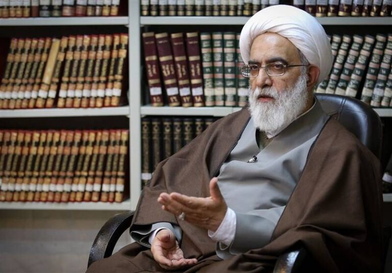 آیت الله شبزندهدار: شهادت میدهم اعضای شورای نگهبان سر سوزنی اهل اجحاف نیستند