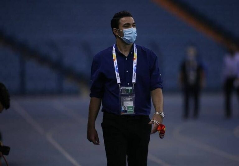 همه فوتبال پرسپولیس و استقلال شده و به فولاد هیچ توجهی نمیشود