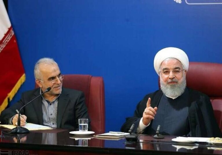 تا زمانی که این دولت سرکار است، بورس ریزشی است