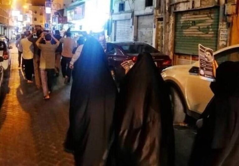 تظاهرات شبانه مردم بحرین در حمایت از فلسطین