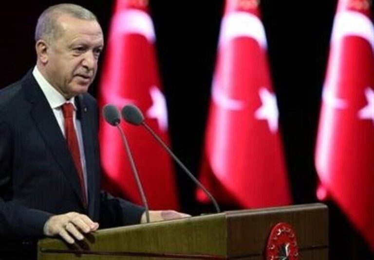 اردوغان و شعار نوشتن روی موشک!